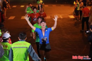 BƯỚC CHẠY CHÀO XUÂN THÀNH PHỐ QUẢNG NGÃI 2024 - Ảnh #1248556