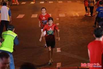BƯỚC CHẠY CHÀO XUÂN THÀNH PHỐ QUẢNG NGÃI 2024 - Ảnh #1249009