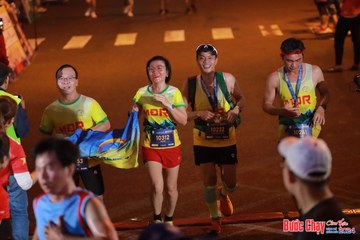 BƯỚC CHẠY CHÀO XUÂN THÀNH PHỐ QUẢNG NGÃI 2024 - Ảnh #1248939