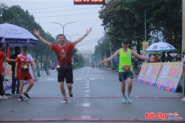 BƯỚC CHẠY CHÀO XUÂN THÀNH PHỐ QUẢNG NGÃI 2024 - Ảnh #1222301