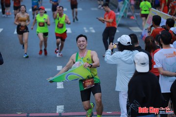 BƯỚC CHẠY CHÀO XUÂN THÀNH PHỐ QUẢNG NGÃI 2024 - Ảnh #1251726