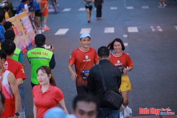 BƯỚC CHẠY CHÀO XUÂN THÀNH PHỐ QUẢNG NGÃI 2024 - Ảnh #1250572