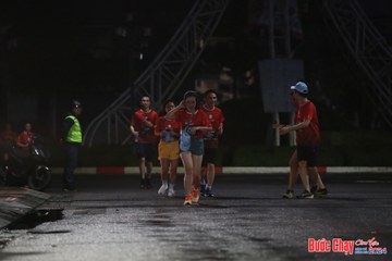 BƯỚC CHẠY CHÀO XUÂN THÀNH PHỐ QUẢNG NGÃI 2024 - Ảnh #1229946