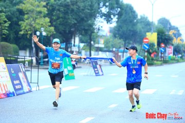 BƯỚC CHẠY CHÀO XUÂN THÀNH PHỐ QUẢNG NGÃI 2024 - Ảnh #1233169