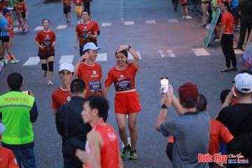 BƯỚC CHẠY CHÀO XUÂN THÀNH PHỐ QUẢNG NGÃI 2024 - Ảnh #1250540