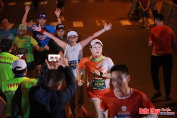 BƯỚC CHẠY CHÀO XUÂN THÀNH PHỐ QUẢNG NGÃI 2024 - Ảnh #1247323