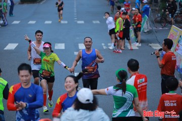 BƯỚC CHẠY CHÀO XUÂN THÀNH PHỐ QUẢNG NGÃI 2024 - Ảnh #1251636