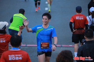 BƯỚC CHẠY CHÀO XUÂN THÀNH PHỐ QUẢNG NGÃI 2024 - Ảnh #1251455