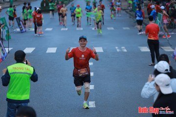 BƯỚC CHẠY CHÀO XUÂN THÀNH PHỐ QUẢNG NGÃI 2024 - Ảnh #1251716