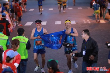 BƯỚC CHẠY CHÀO XUÂN THÀNH PHỐ QUẢNG NGÃI 2024 - Ảnh #1250138