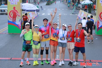 BƯỚC CHẠY CHÀO XUÂN THÀNH PHỐ QUẢNG NGÃI 2024 - Ảnh #1252288