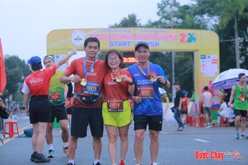 BƯỚC CHẠY CHÀO XUÂN THÀNH PHỐ QUẢNG NGÃI 2024 - Ảnh #1221663