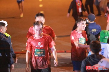 BƯỚC CHẠY CHÀO XUÂN THÀNH PHỐ QUẢNG NGÃI 2024 - Ảnh #1220438