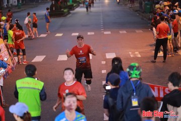 BƯỚC CHẠY CHÀO XUÂN THÀNH PHỐ QUẢNG NGÃI 2024 - Ảnh #1249886