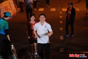 BƯỚC CHẠY CHÀO XUÂN THÀNH PHỐ QUẢNG NGÃI 2024 - Ảnh #1240094