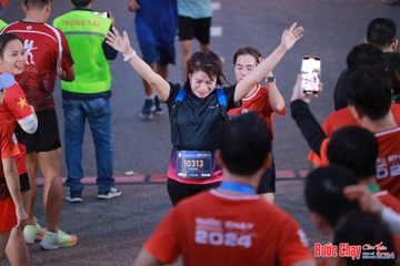 BƯỚC CHẠY CHÀO XUÂN THÀNH PHỐ QUẢNG NGÃI 2024 - Ảnh #1250340
