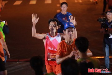 BƯỚC CHẠY CHÀO XUÂN THÀNH PHỐ QUẢNG NGÃI 2024 - Ảnh #1249065