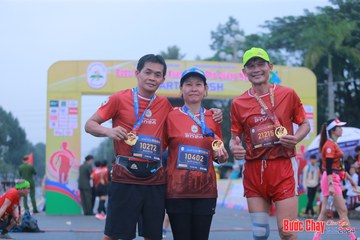 BƯỚC CHẠY CHÀO XUÂN THÀNH PHỐ QUẢNG NGÃI 2024 - Ảnh #1221719