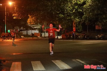 BƯỚC CHẠY CHÀO XUÂN THÀNH PHỐ QUẢNG NGÃI 2024 - Ảnh #1236363