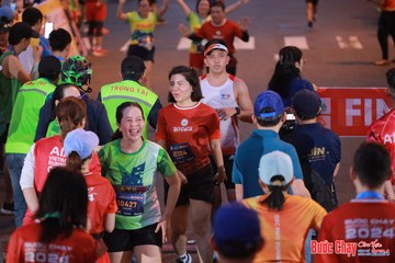 BƯỚC CHẠY CHÀO XUÂN THÀNH PHỐ QUẢNG NGÃI 2024 - Ảnh #1249918