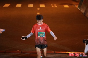 BƯỚC CHẠY CHÀO XUÂN THÀNH PHỐ QUẢNG NGÃI 2024 - Ảnh #1241250