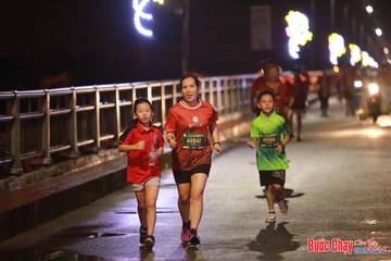 BƯỚC CHẠY CHÀO XUÂN THÀNH PHỐ QUẢNG NGÃI 2024 - Ảnh #1236113