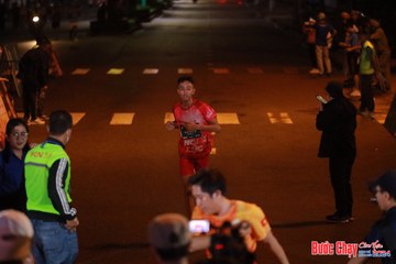 BƯỚC CHẠY CHÀO XUÂN THÀNH PHỐ QUẢNG NGÃI 2024 - Ảnh #1240800