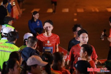 BƯỚC CHẠY CHÀO XUÂN THÀNH PHỐ QUẢNG NGÃI 2024 - Ảnh #1246381