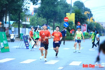 BƯỚC CHẠY CHÀO XUÂN THÀNH PHỐ QUẢNG NGÃI 2024 - Ảnh #1230135