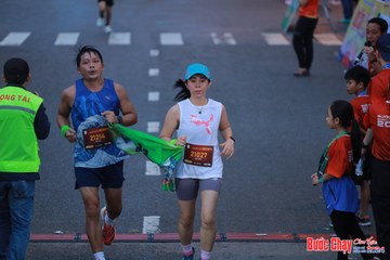 BƯỚC CHẠY CHÀO XUÂN THÀNH PHỐ QUẢNG NGÃI 2024 - Ảnh #1250980