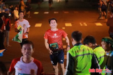 BƯỚC CHẠY CHÀO XUÂN THÀNH PHỐ QUẢNG NGÃI 2024 - Ảnh #1243140