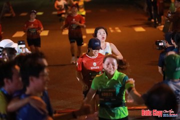 BƯỚC CHẠY CHÀO XUÂN THÀNH PHỐ QUẢNG NGÃI 2024 - Ảnh #1244253