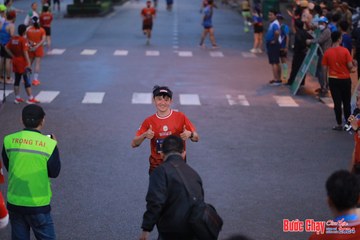 BƯỚC CHẠY CHÀO XUÂN THÀNH PHỐ QUẢNG NGÃI 2024 - Ảnh #1250381