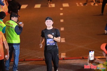 BƯỚC CHẠY CHÀO XUÂN THÀNH PHỐ QUẢNG NGÃI 2024 - Ảnh #1249124