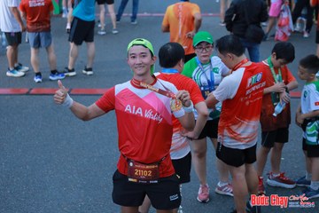 BƯỚC CHẠY CHÀO XUÂN THÀNH PHỐ QUẢNG NGÃI 2024 - Ảnh #1251258