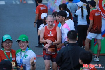 BƯỚC CHẠY CHÀO XUÂN THÀNH PHỐ QUẢNG NGÃI 2024 - Ảnh #1251164