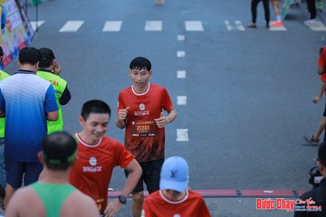 BƯỚC CHẠY CHÀO XUÂN THÀNH PHỐ QUẢNG NGÃI 2024 - Ảnh #1251563
