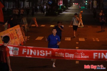 BƯỚC CHẠY CHÀO XUÂN THÀNH PHỐ QUẢNG NGÃI 2024 - Ảnh #1239114