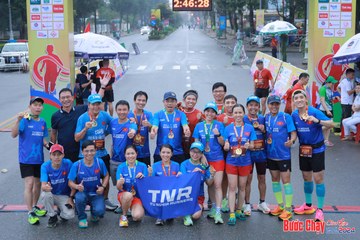 BƯỚC CHẠY CHÀO XUÂN THÀNH PHỐ QUẢNG NGÃI 2024 - Ảnh #1252376