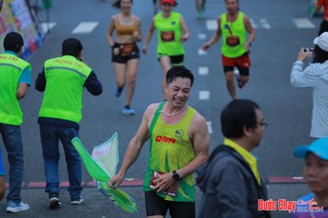 BƯỚC CHẠY CHÀO XUÂN THÀNH PHỐ QUẢNG NGÃI 2024 - Ảnh #1251727