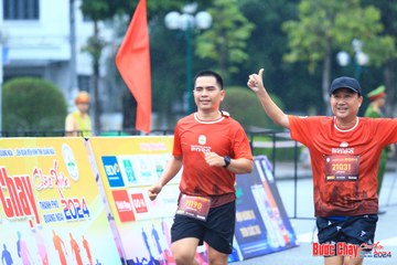 BƯỚC CHẠY CHÀO XUÂN THÀNH PHỐ QUẢNG NGÃI 2024 - Ảnh #1238303