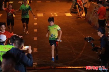 BƯỚC CHẠY CHÀO XUÂN THÀNH PHỐ QUẢNG NGÃI 2024 - Ảnh #1247380