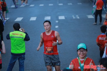 BƯỚC CHẠY CHÀO XUÂN THÀNH PHỐ QUẢNG NGÃI 2024 - Ảnh #1251147