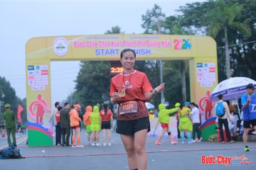 BƯỚC CHẠY CHÀO XUÂN THÀNH PHỐ QUẢNG NGÃI 2024 - Ảnh #1221888