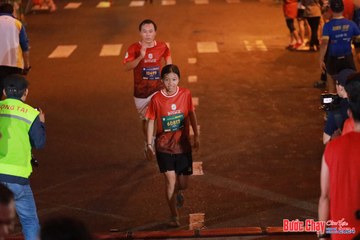 BƯỚC CHẠY CHÀO XUÂN THÀNH PHỐ QUẢNG NGÃI 2024 - Ảnh #1249010
