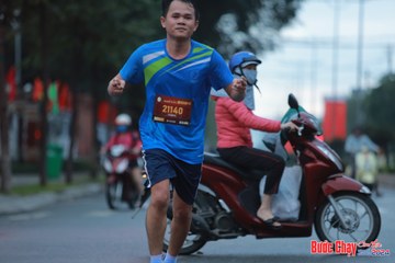 BƯỚC CHẠY CHÀO XUÂN THÀNH PHỐ QUẢNG NGÃI 2024 - Ảnh #1237145