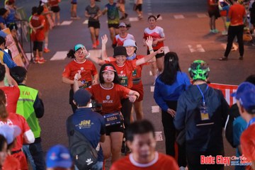 BƯỚC CHẠY CHÀO XUÂN THÀNH PHỐ QUẢNG NGÃI 2024 - Ảnh #1249824