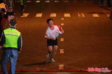 BƯỚC CHẠY CHÀO XUÂN THÀNH PHỐ QUẢNG NGÃI 2024 - Ảnh #1240991