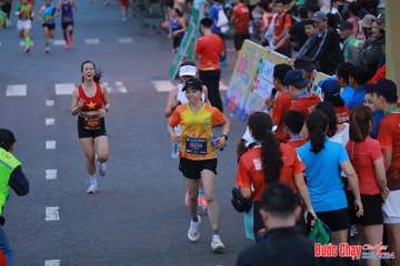 BƯỚC CHẠY CHÀO XUÂN THÀNH PHỐ QUẢNG NGÃI 2024 - Ảnh #1250907