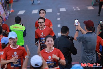 BƯỚC CHẠY CHÀO XUÂN THÀNH PHỐ QUẢNG NGÃI 2024 - Ảnh #1250561